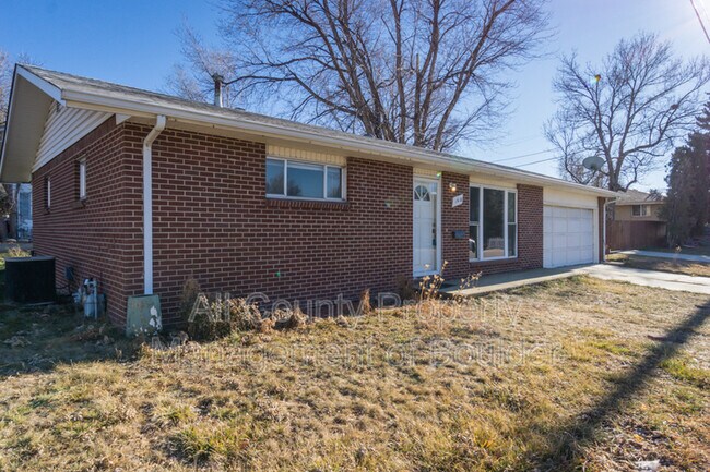 Building Photo - 1618 Lamplighter Dr