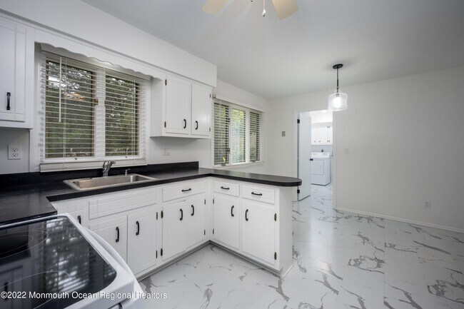 Foto del edificio - 620 Herbertsville Rd