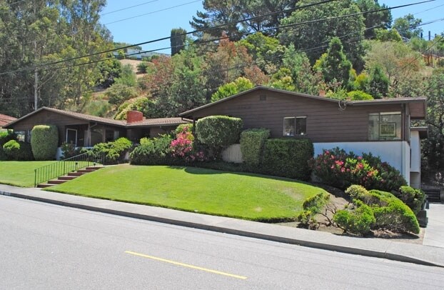 Primary Photo - 34-38 Elizabeth Way