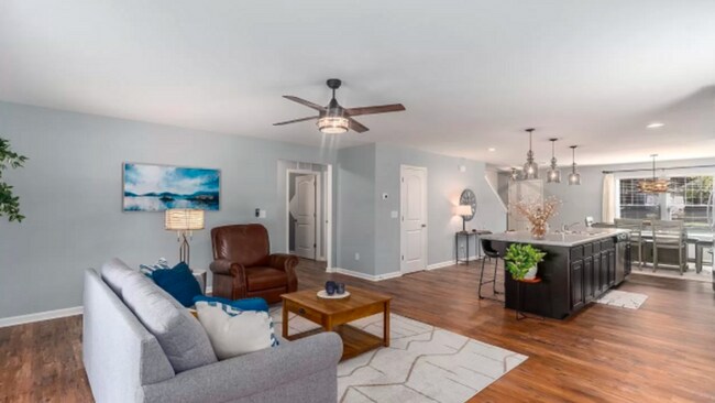 Building Photo - 305 Todd Hill Dr