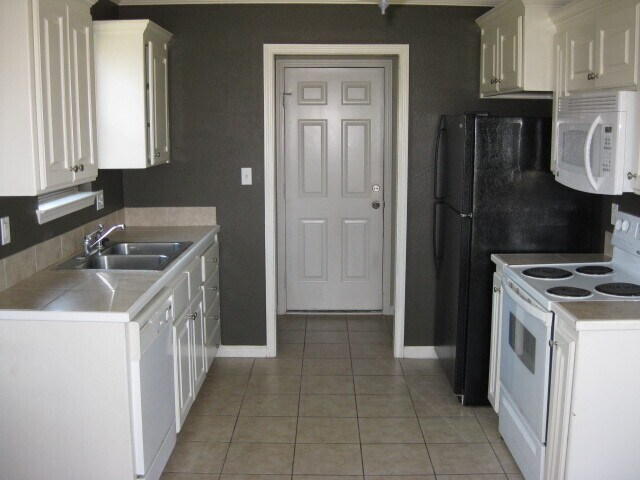 Foto del edificio - 3 BD, 2 BA, Home in Cabot