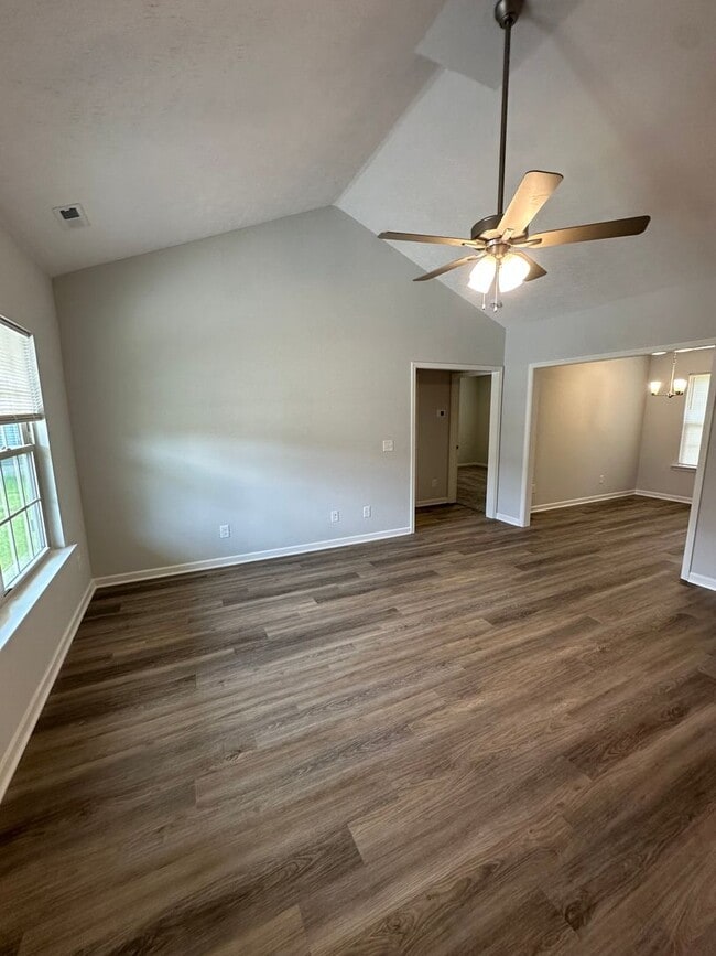 Building Photo - Brand New 3Bed 2Bath Home in Manchester!