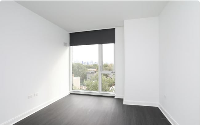 Foto del edificio - 2470 N Lincoln Ave
