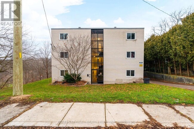 Building Photo - 77 EAST St