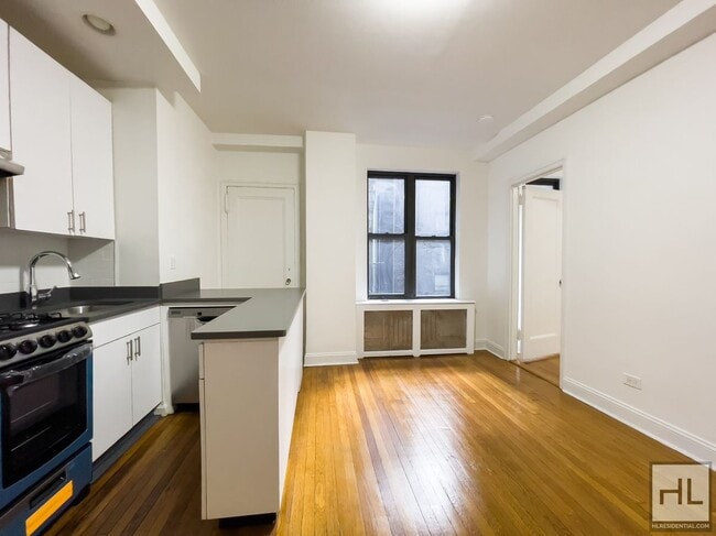 Building Photo - EAST 46 STREET