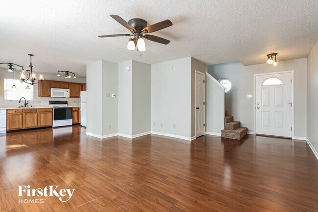 Foto del edificio - 13180 N Brick Chapel Dr