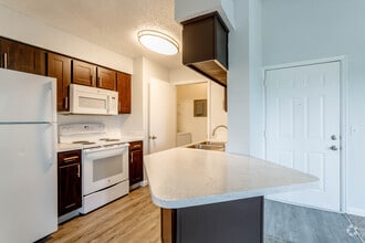 1BR, 1BA - 550SF - Quail Run Apartments