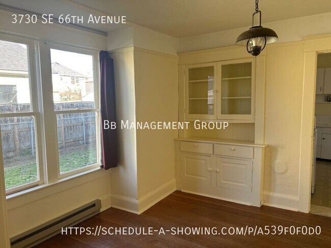 Building Photo - 3730 SE 66th Ave