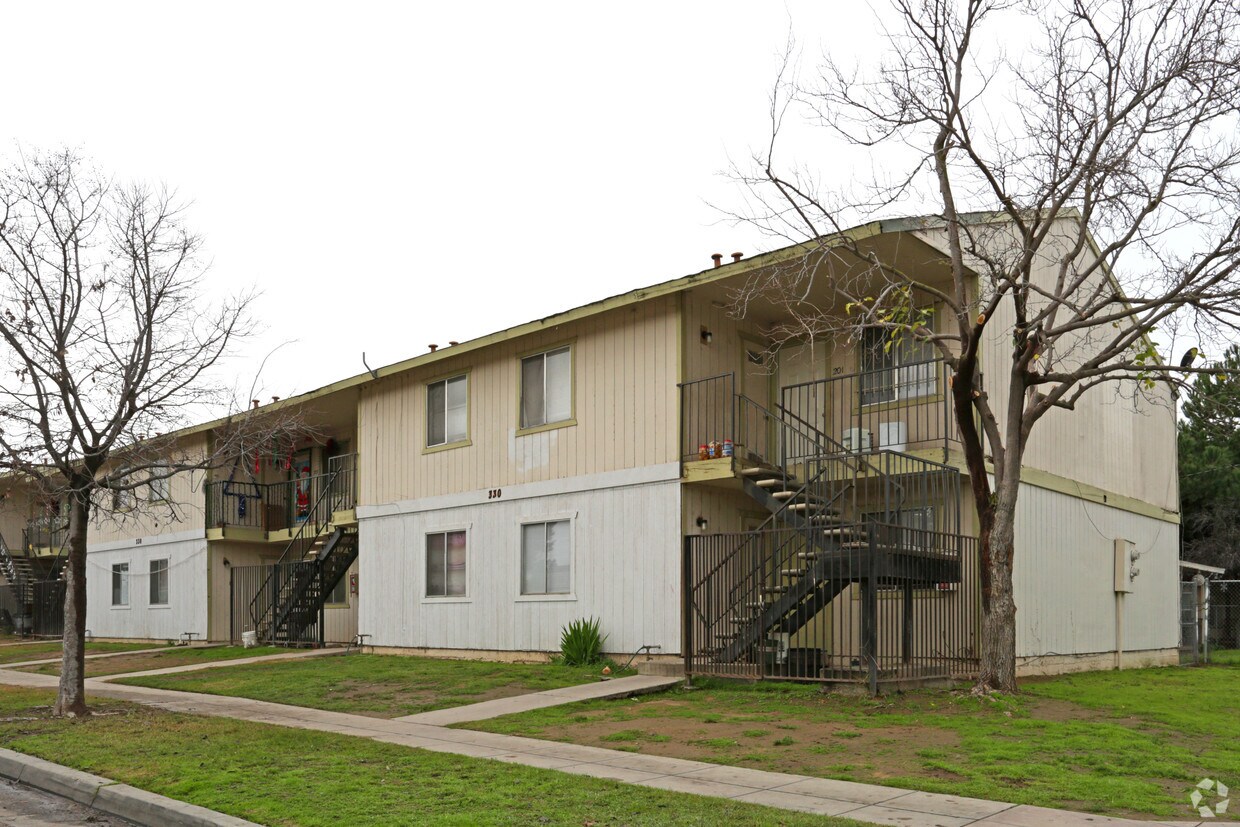 Primary Photo - 330 S Garden Ave