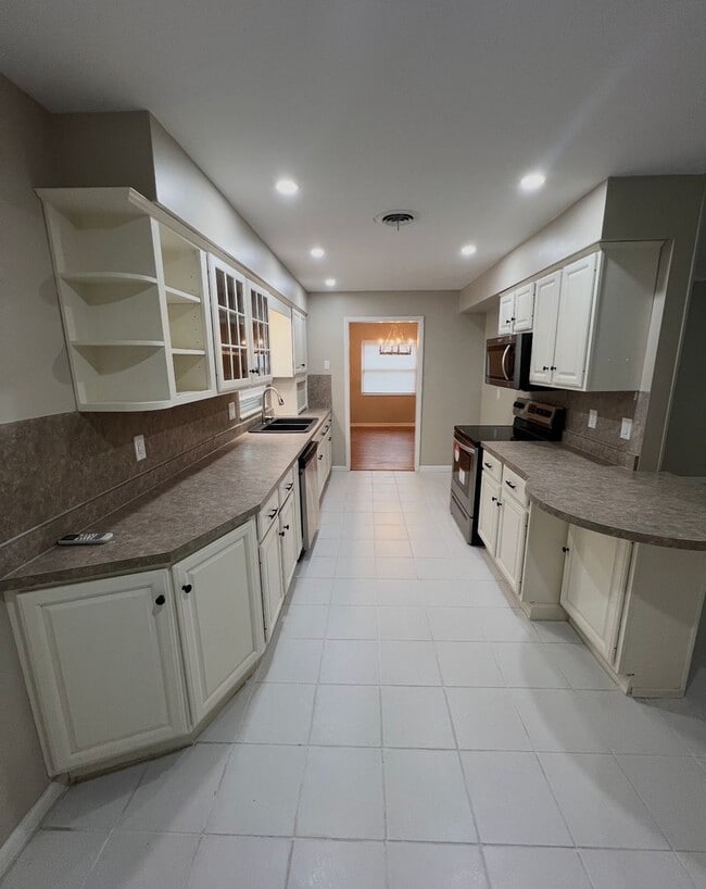 Foto del edificio - Charming 3 bedroom home in South Lakeland!