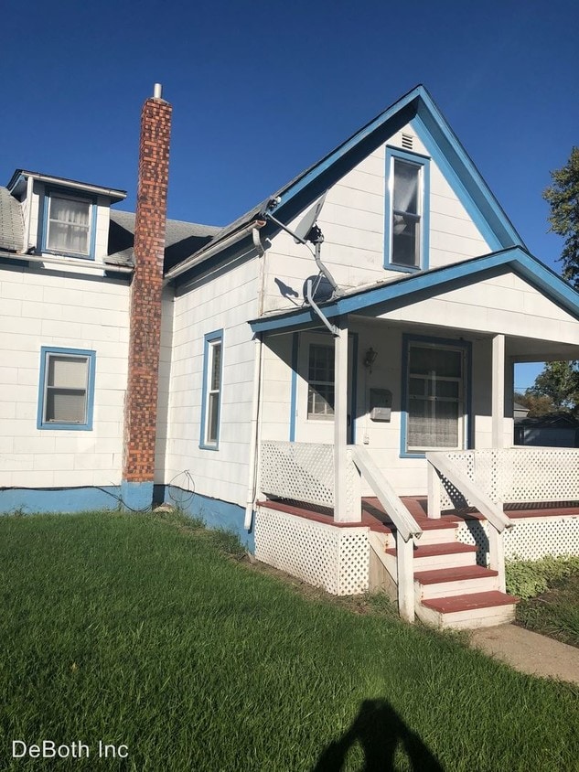 Primary Photo - 5 br, 1 bath House - 535 S Davis St