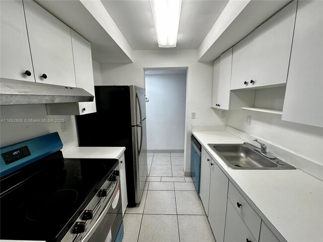 Building Photo - 8275 SW 152nd Ave