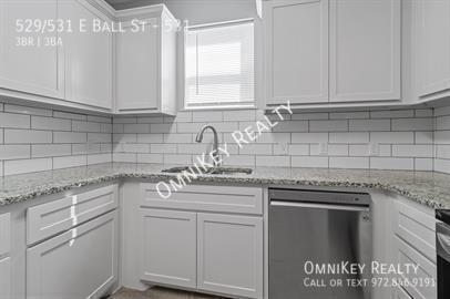 Building Photo - 529/531 E Ball St-531