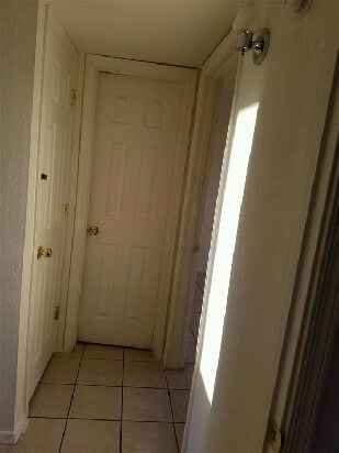 Foto del edificio - 3245 W Jefferson St