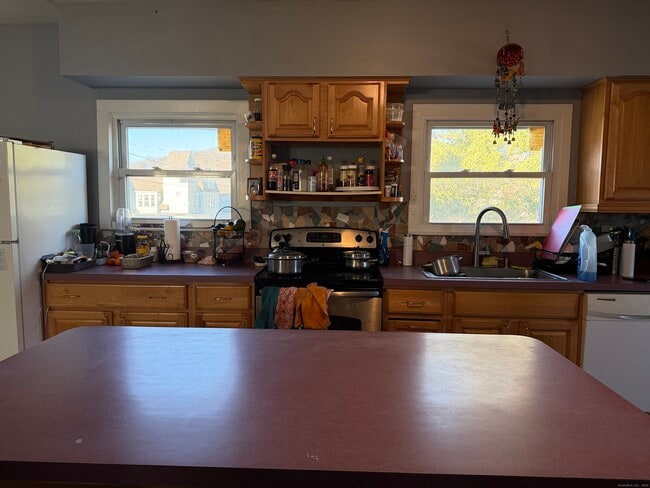 Foto del edificio - 26 Case Ave