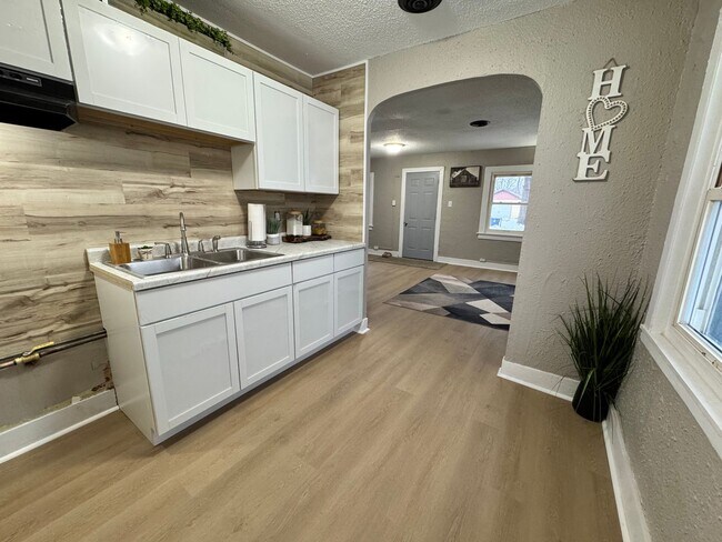 Foto del edificio - 1 bed, 1 bath home for rent in Waterloo