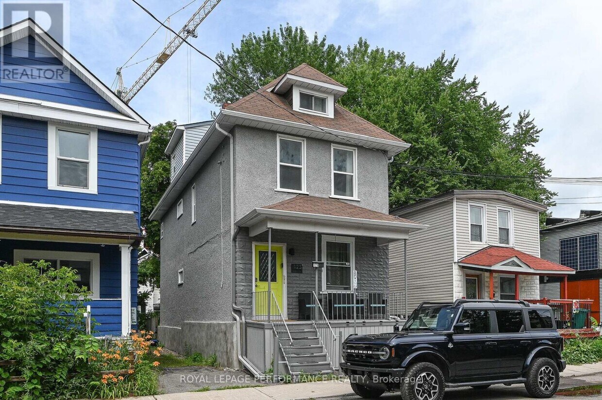 Photo principale - 123-123 Pamilla St