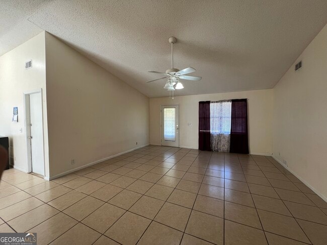 Building Photo - 443 Powderhorn Rd