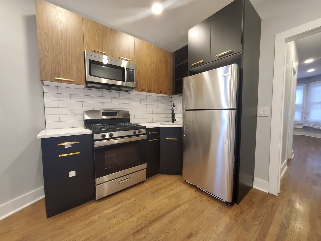 488 Mercer St Unit 2R, Jersey City, NJ 07306 Apartments in Jersey
