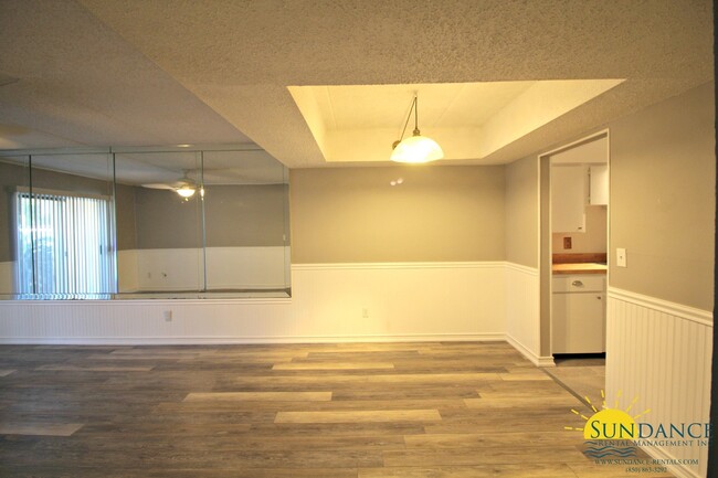 Building Photo - Charming 2 Bedroom Ground Unit at The Cedars