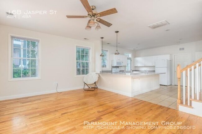 Building Photo - 16 Jasper St