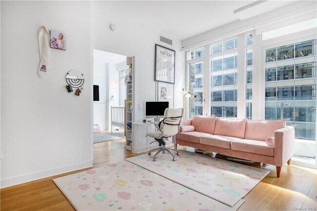 Foto del edificio - 1050 6th Ave