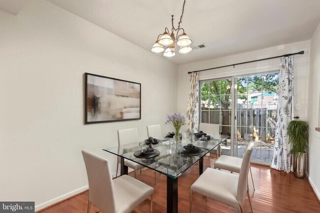Foto del edificio - 14667 Endsley Turn