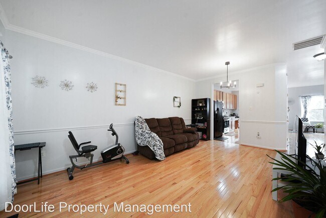Building Photo - 4 br, 3.5 bath House - 186 Penns Manor Dr