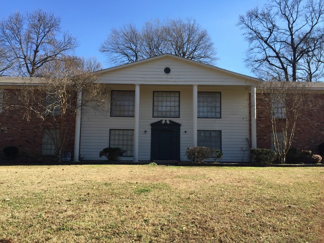 ¡Auburn Oaks - Colonial Village Apartments