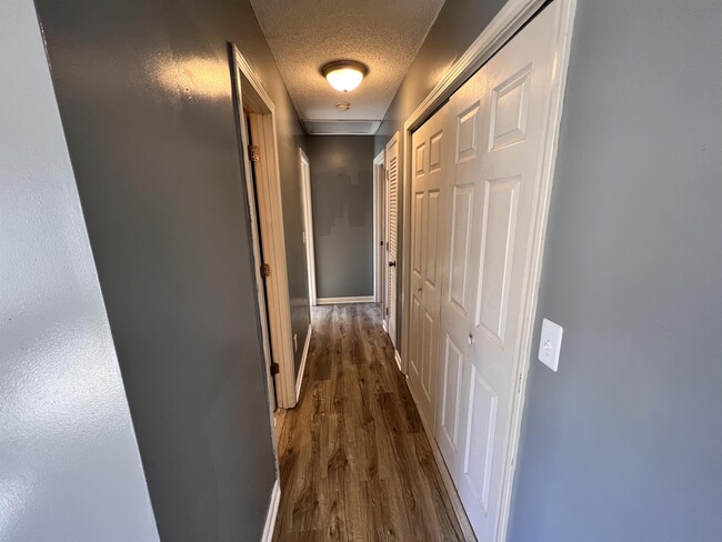 Foto del edificio - 720 Edgewood Ln