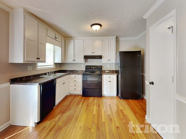 Building Photo - 3173 Rocky Point Ct