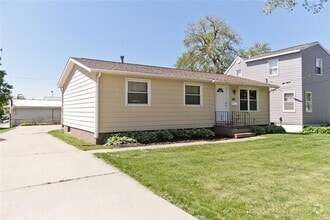 Building Photo - 2315 8th Ave