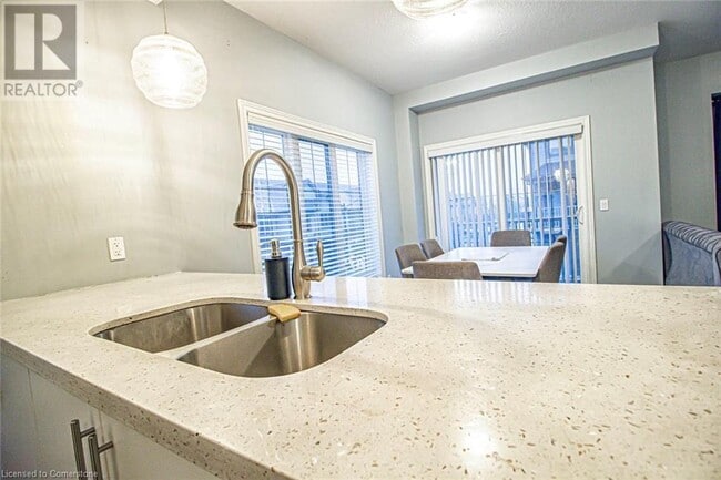 Building Photo - 13 Waterview Dr