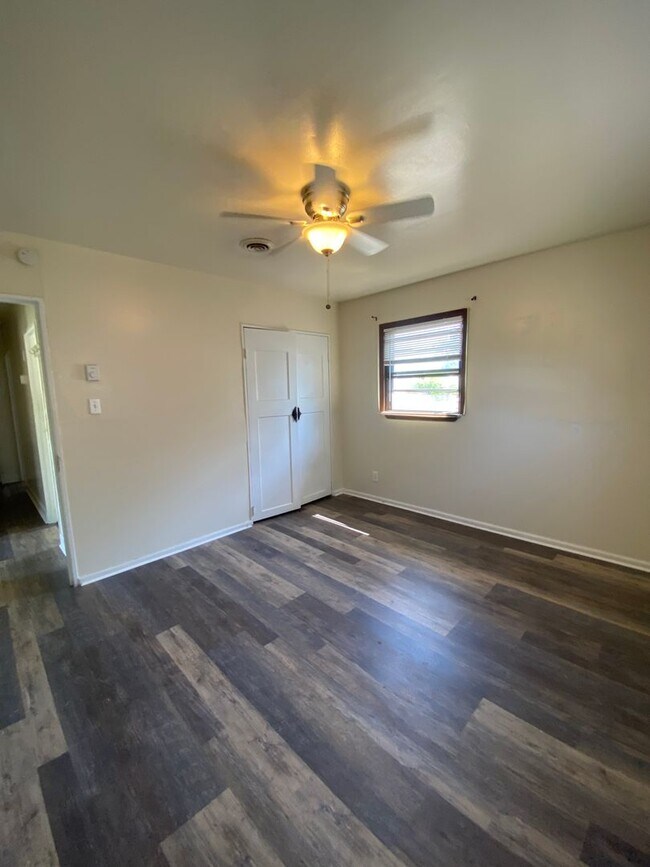 Foto del edificio - Single Family Home Close to Military bases in Diamond Springs Rd. area