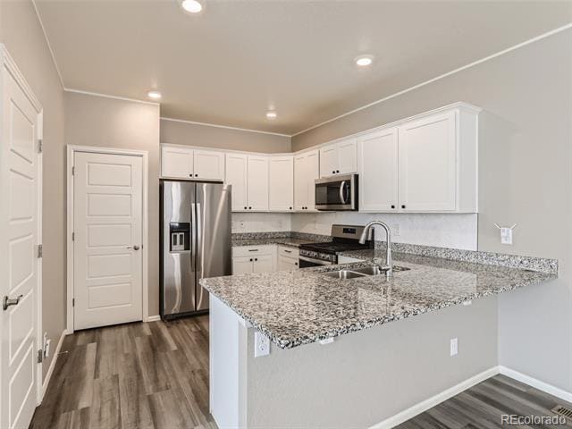 Building Photo - 6882 Longpark Dr
