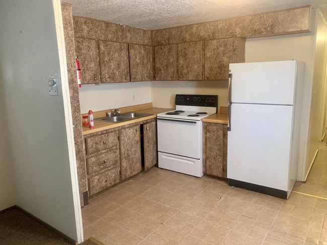 Building Photo - 414 Senate St