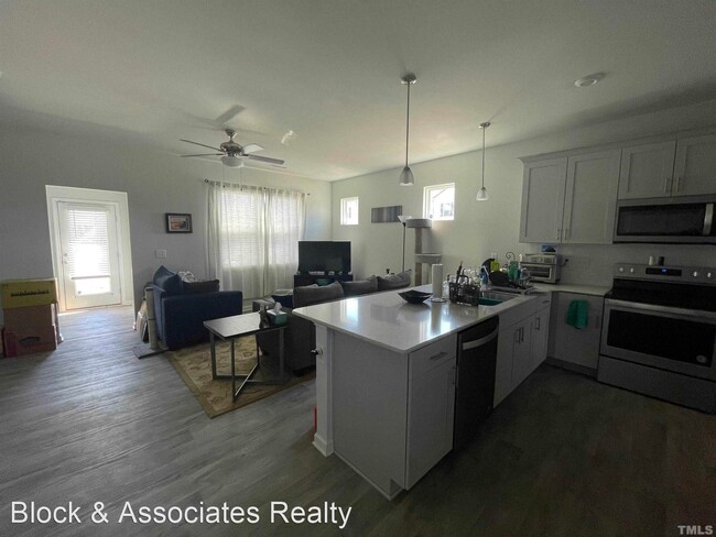 Building Photo - 3 br, 2.5 bath House - 12 Enterprise Drive