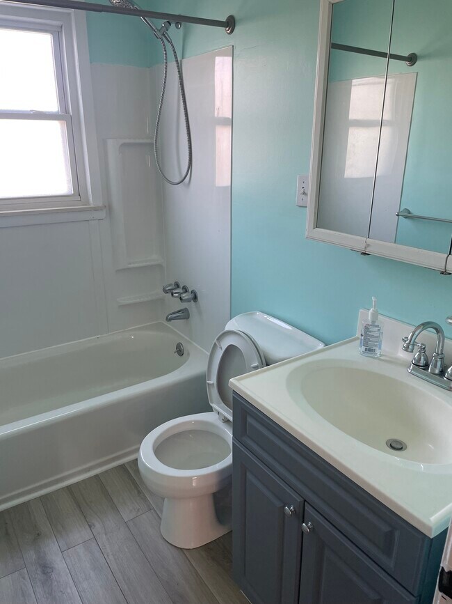 Foto del edificio - 13144 Orange St