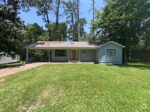 Building Photo - 312 Pine Ridge Rd