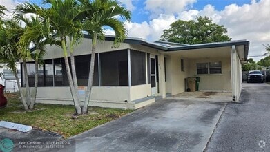 Building Photo - 6220 SW 41st Ct