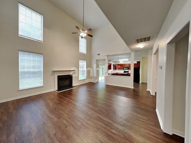 Foto del edificio - 16202 Grafham Cir