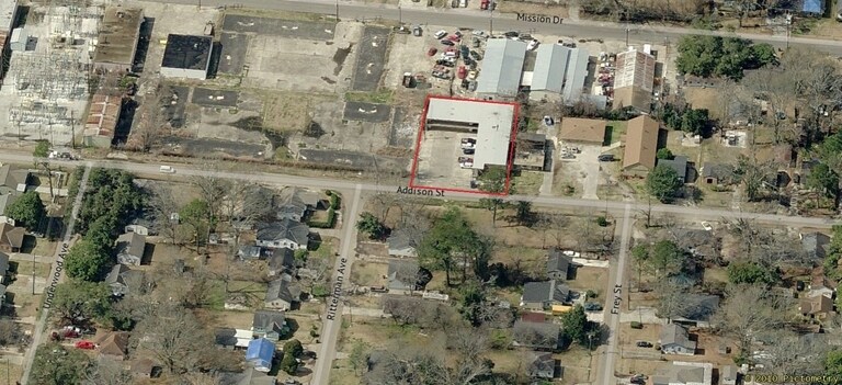 Foto principal - 2909 Addison St