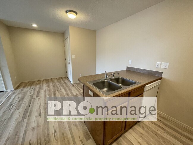 Foto del edificio - 2592 Prospect Dr