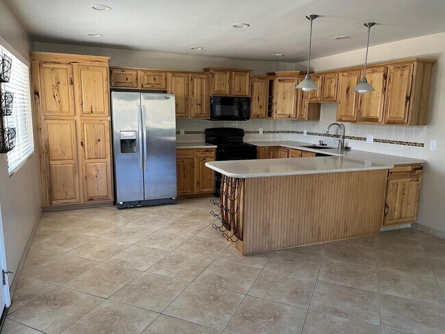 Foto del edificio - 6805 E 2nd St