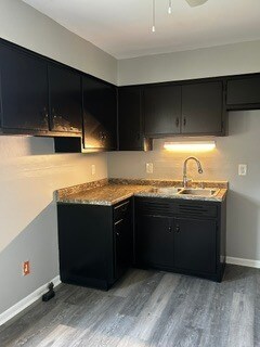 Foto del edificio - Now Leasing 2 Bedroom 1 Bath Townhome W/Finished Basement