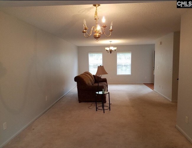 Building Photo - 1002 ADERLEY Oak Dr