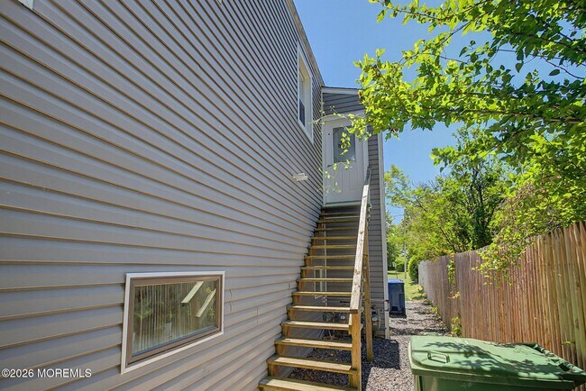 Building Photo - 605 NJ-35