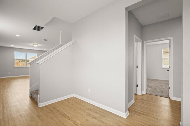 Foto del edificio - 6807 Tiznow Ln