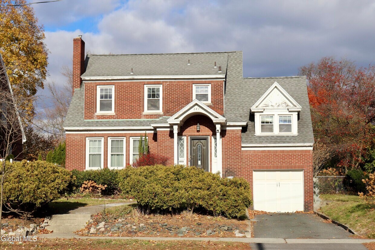 Primary Photo - 647 New Scotland Ave