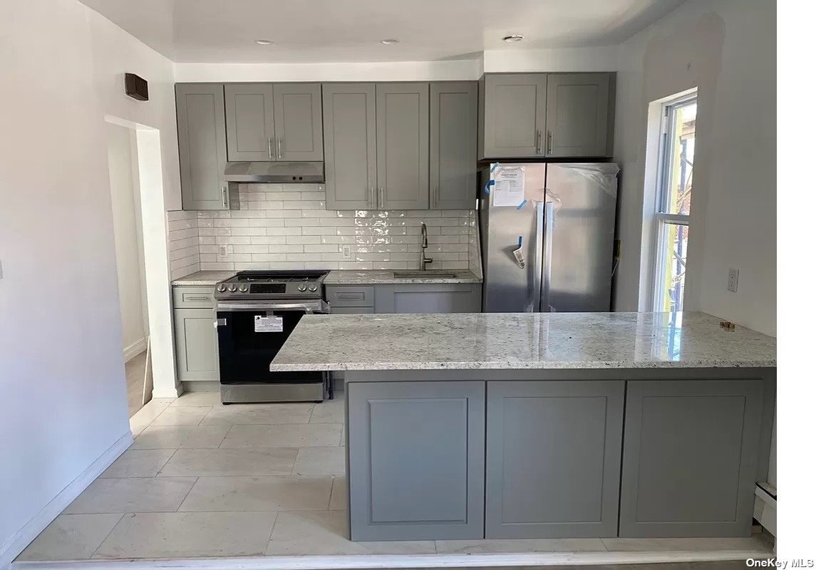 Foto principal - 78-26 69th Ave